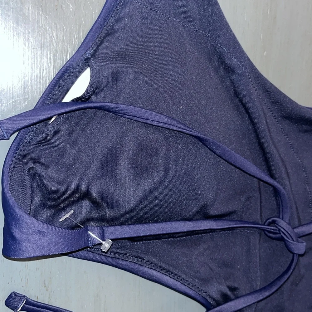 Aerie Swim One Piece Navy Blue Cutout Side Halter Top w Tie Back Closure L EUC - Picture 10 of 16